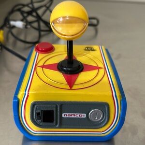 Super Pac Man Plug and Play TV Games - Namco Jakks Pacific - Working condition.